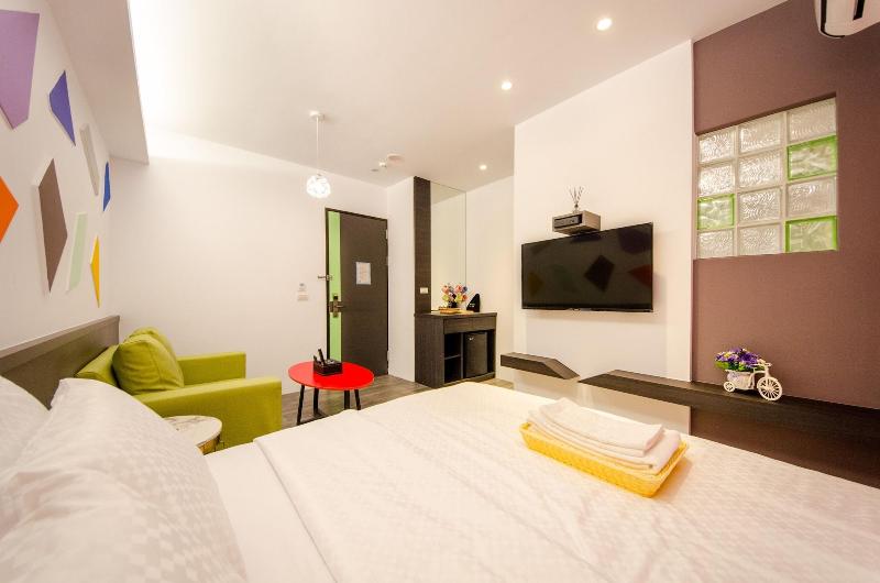 Anich Fashion Inn image