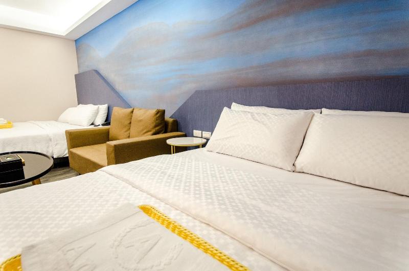 Anich Fashion Inn image