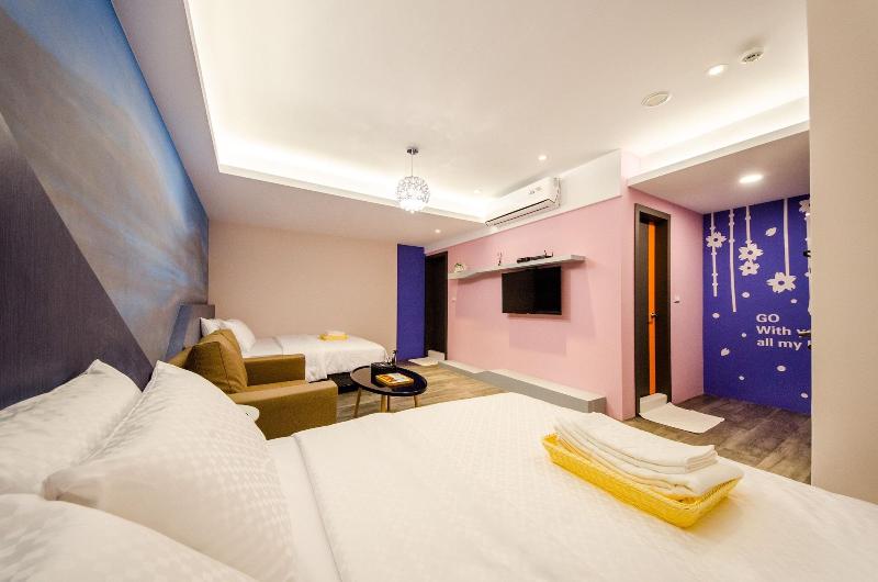 Anich Fashion Inn image