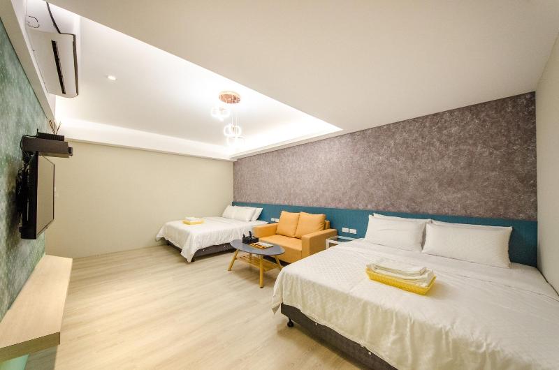 Anich Fashion Inn image