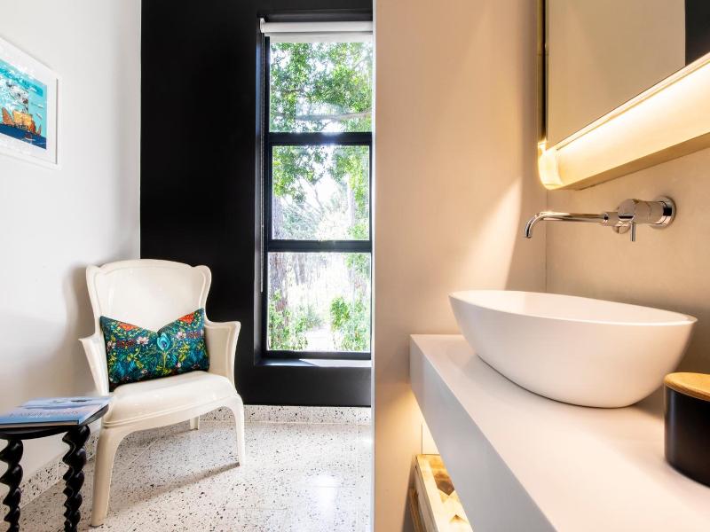Camissa House image