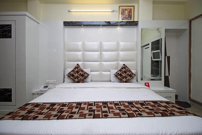 4816 Hotel Ganpati Plaza image