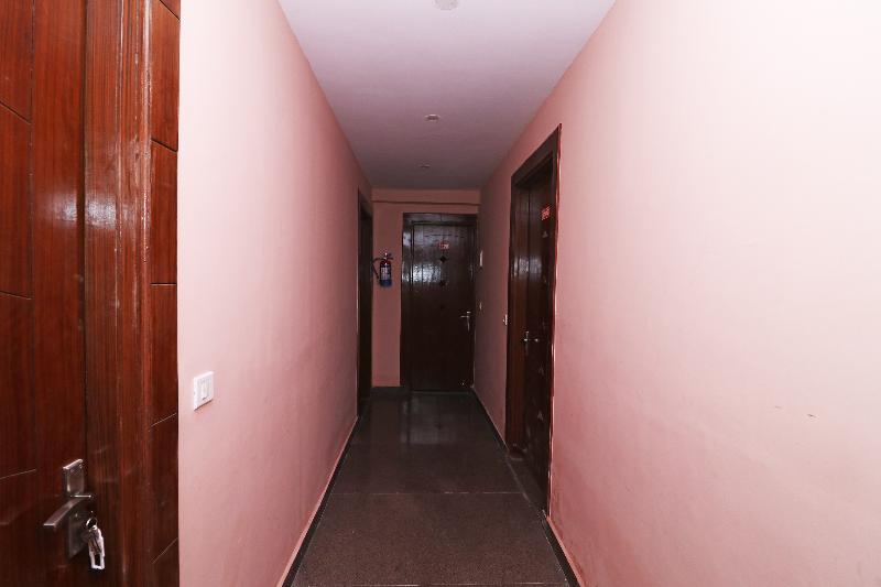 OYO 29362 Angel Pink Hotel