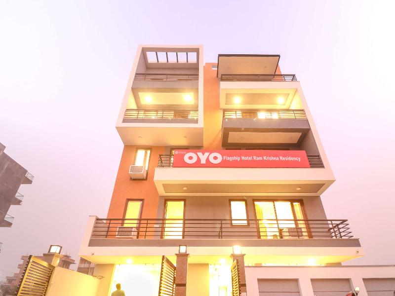 Oyo flagship 23252 Near Artemis Hospital