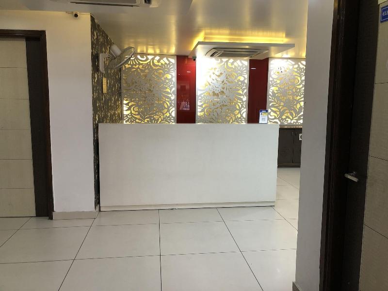 Capital O 6772 Hotel Mukund image