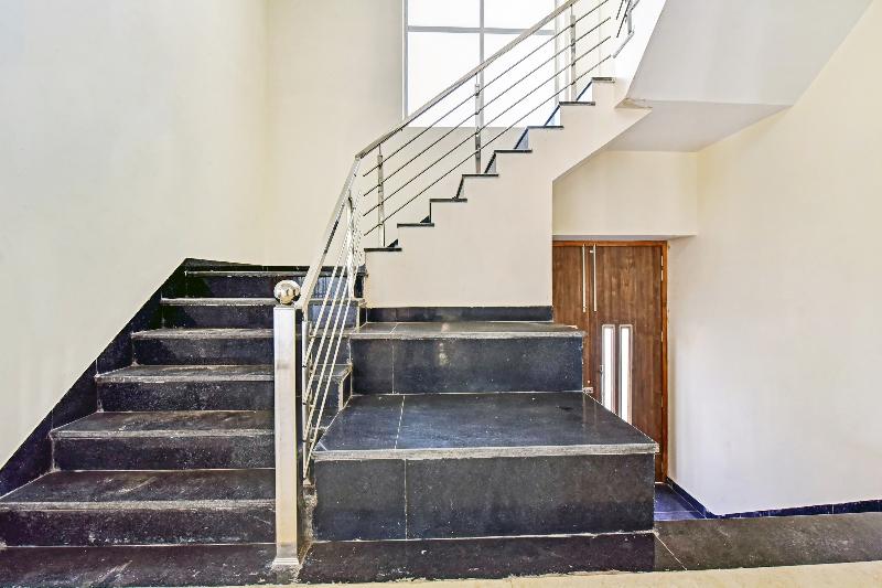 Capital O 81305 Hotel Ekana image