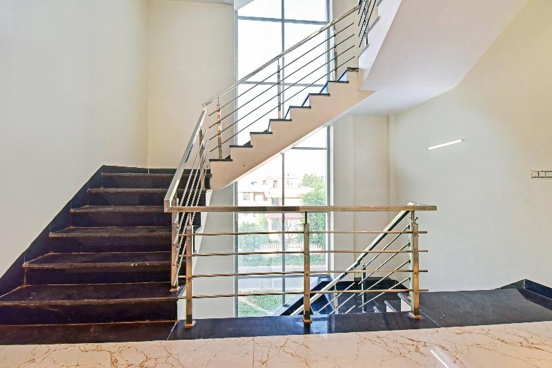 Capital O 81305 Hotel Ekana image