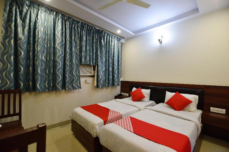 3311 Hotel Apple 9 image