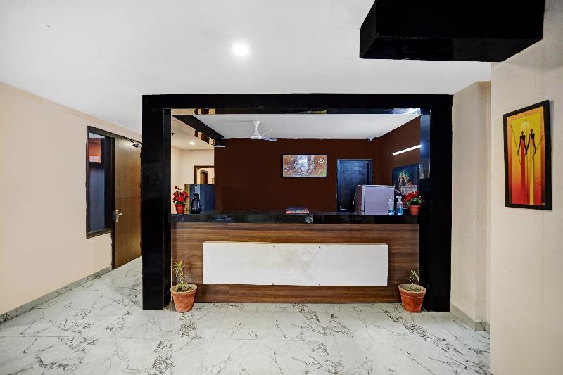 Capital O 81229 Park Plaza