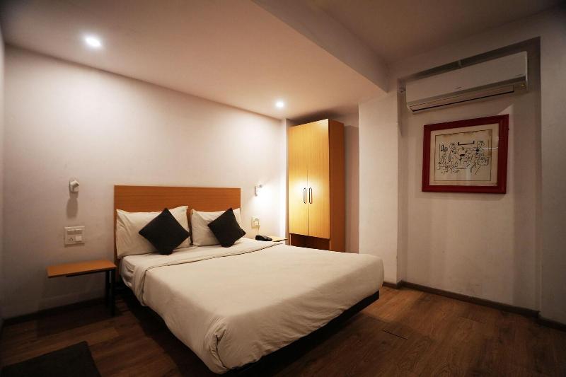 Townhouse 323 Sector 9 Hiran Magri image