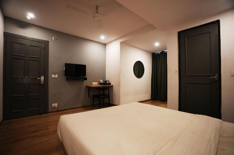 Townhouse 323 Sector 9 Hiran Magri image