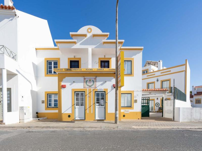 Apartamentos Patio Vitoria By Umbral  image