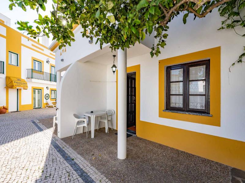 Apartamentos Patio Vitoria By Umbral  image