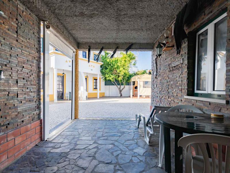 Apartamentos Patio Vitoria By Umbral  image