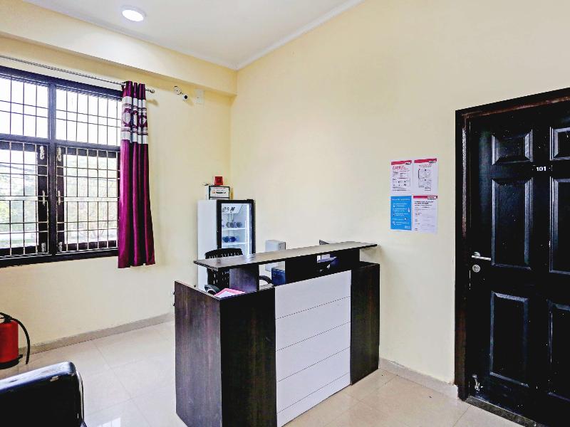 OYO 79604 Rl Residency