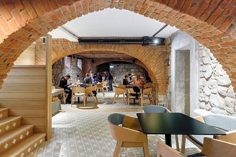 Isabella Boutique Hotel