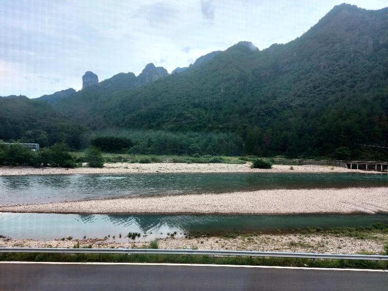 Lv ye Xian Zhuang Guesthouse