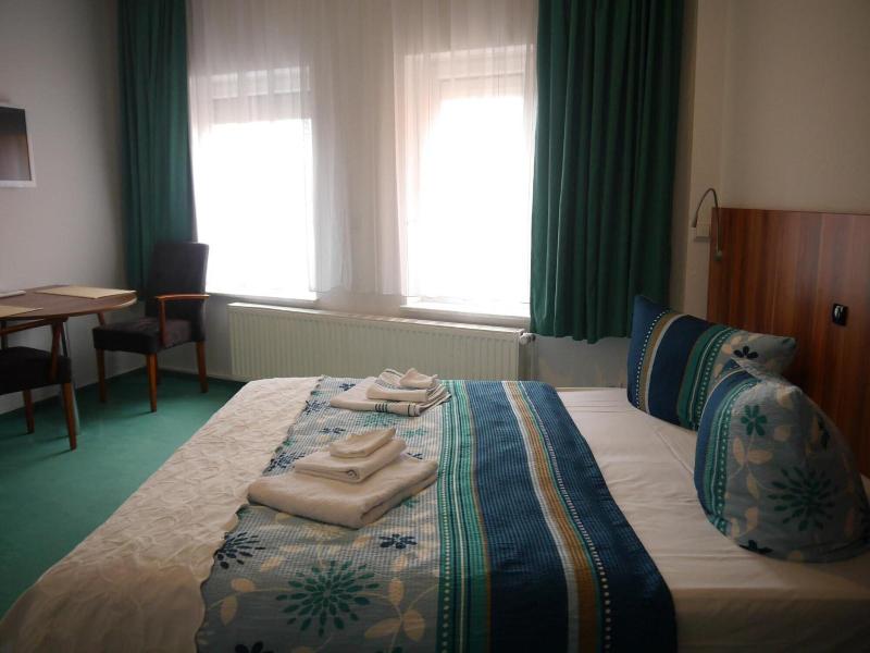 Apart Pension Plaue image