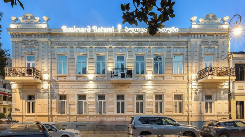 Boulevard Hotel Batumi image
