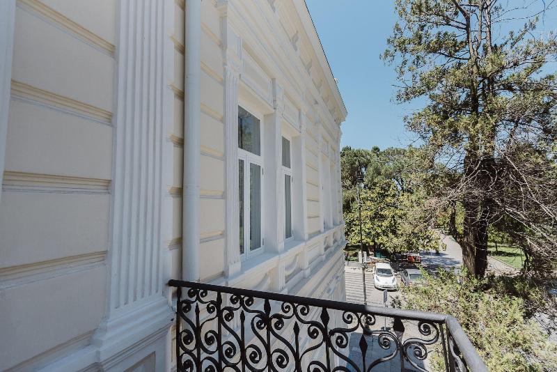 Boulevard Hotel Batumi image