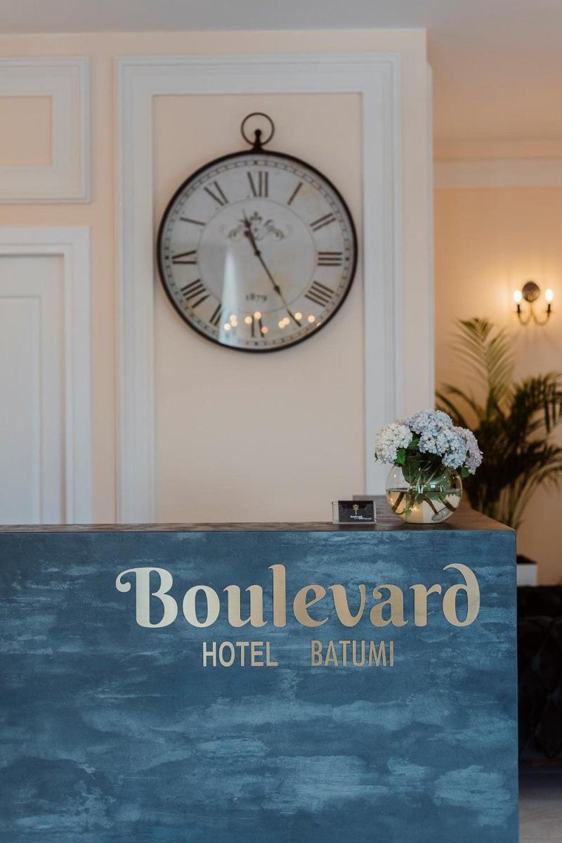 Boulevard Hotel Batumi image