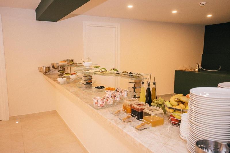 Boulevard Hotel Batumi image