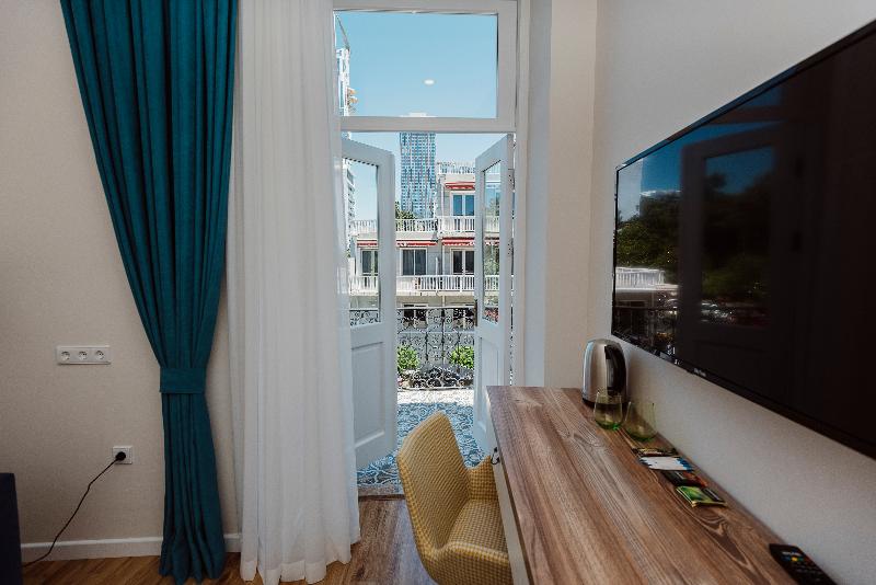 Boulevard Hotel Batumi image