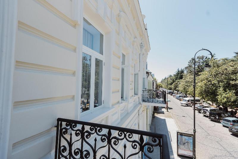 Boulevard Hotel Batumi image
