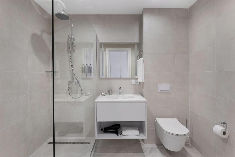 Boulevard Hotel Batumi image