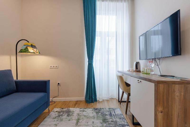 Boulevard Hotel Batumi image