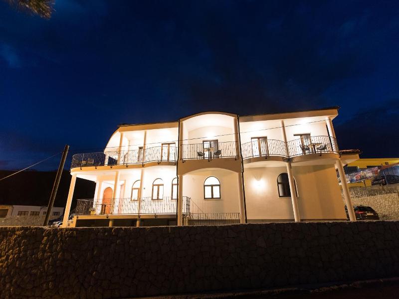 Pansion Preza image