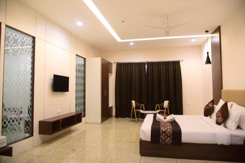 Hotel the Hind image