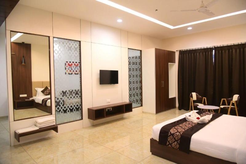 Hotel the Hind image