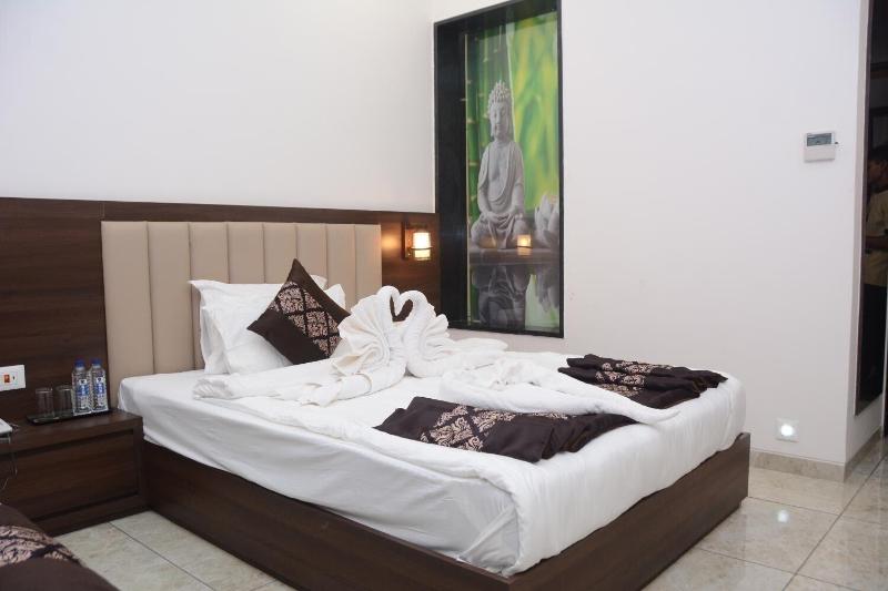 Hotel the Hind image