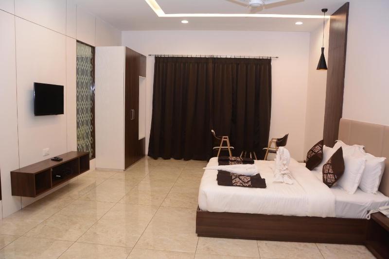Hotel the Hind image