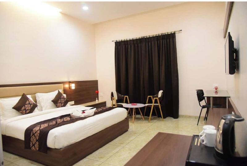 Hotel the Hind image