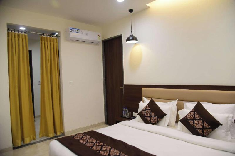 Hotel the Hind image