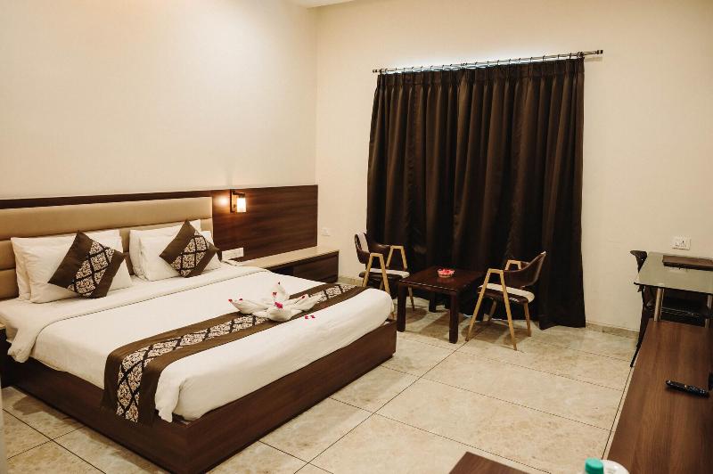 Hotel the Hind image