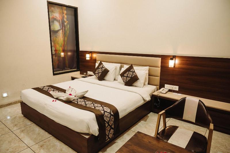 Hotel the Hind image