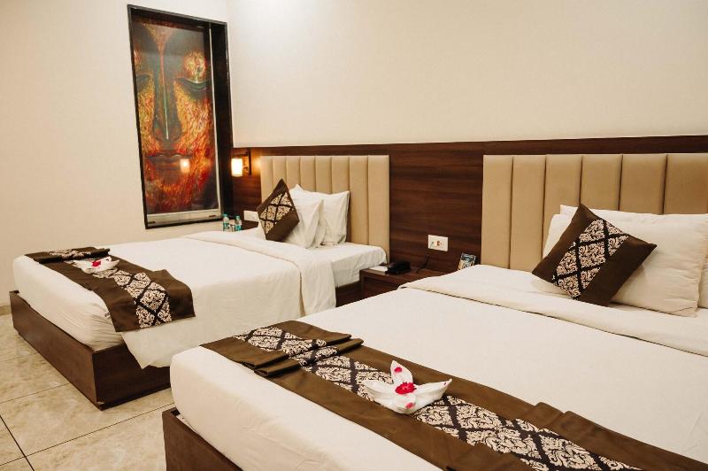 Hotel the Hind image