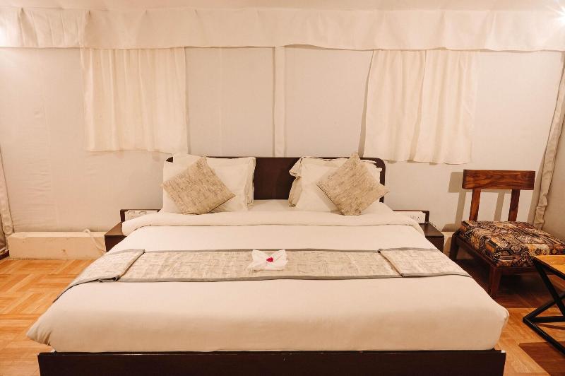 Hotel the Hind image
