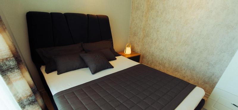 Kent Suit Otel image