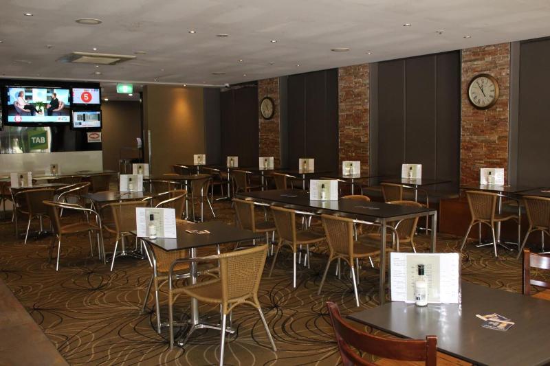Royal Hotel Orange