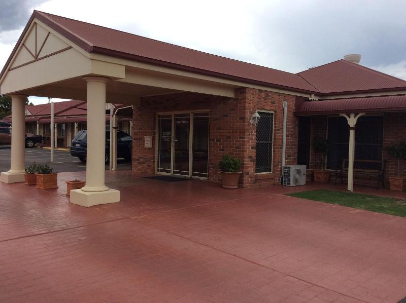 Roma Mid Town Motor Inn — view