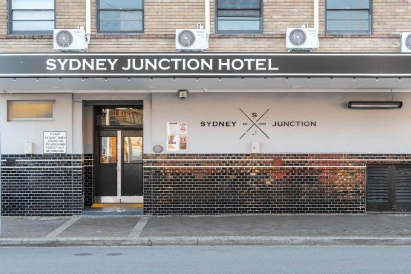 Sydney Junction Hotel image