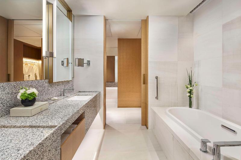 Hyatt Regency Ningbo Hangzhou Bay image