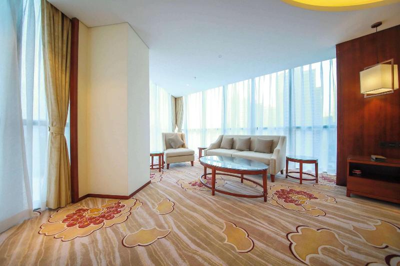 Ramada by Wyndham Kunming YiLiang — photo 17