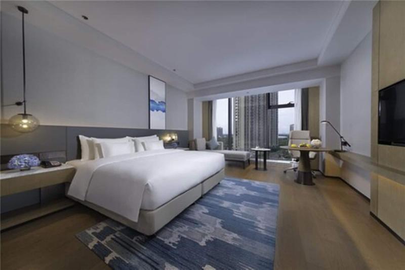 New Century Hotel Zhenhai image