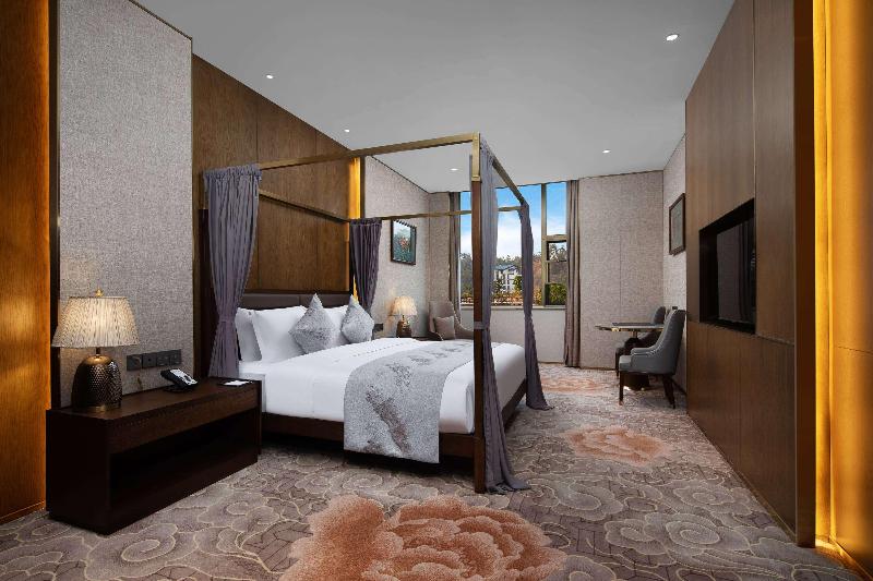 Wyndham Shiyan Downtown image