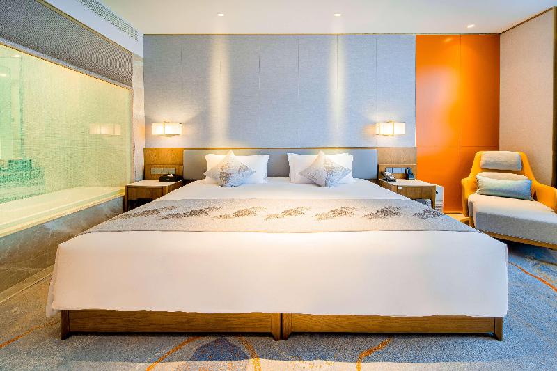 Wyndham Shiyan Downtown image